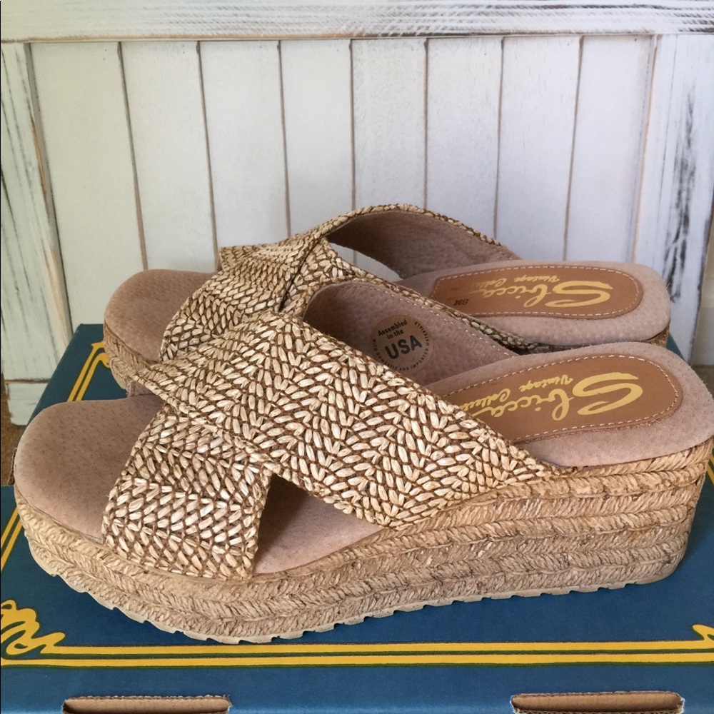 Sbicca Wedge Sandals - Picture 5 of 7